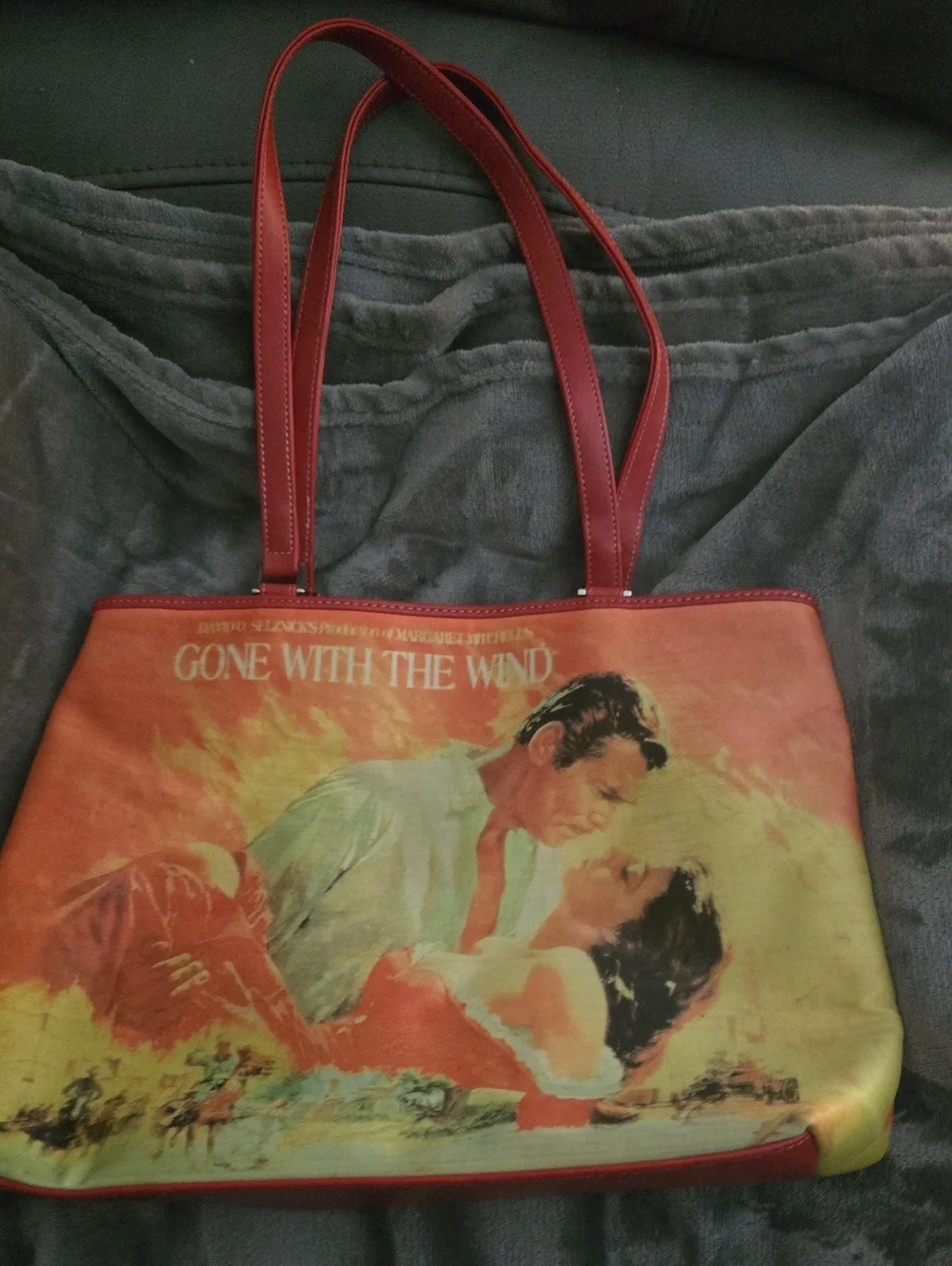 Red Novelty 'Gone With The Wind' Tote Bag